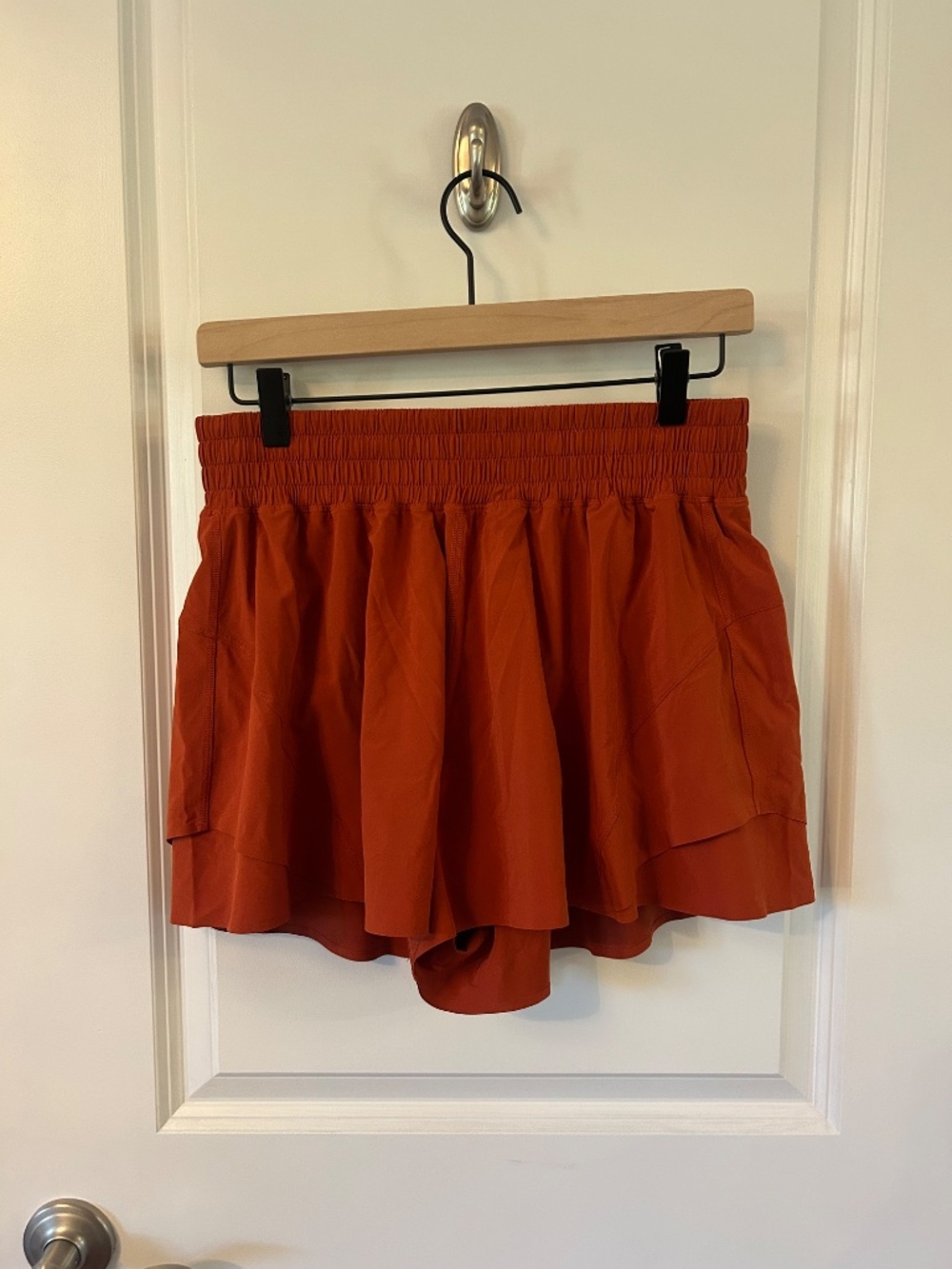 Lululemon Shake It Out High-Rise Running Short 2.5” - Picture 2 of 4
